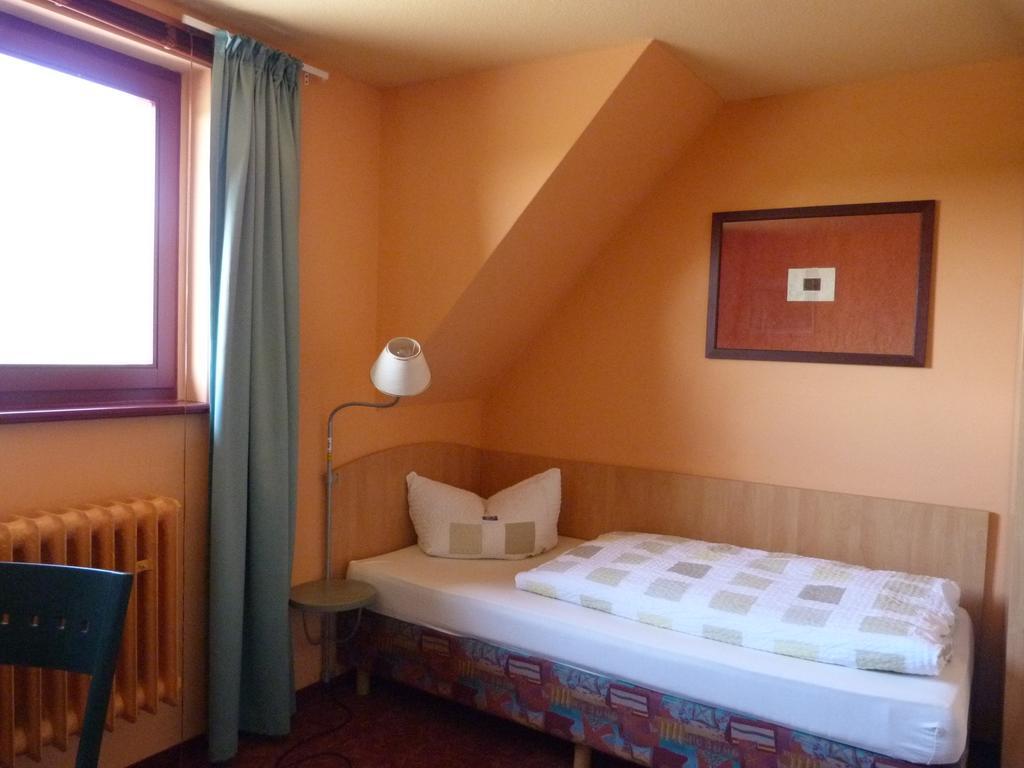 Waldhaus Colditz Garni Szoba fotó